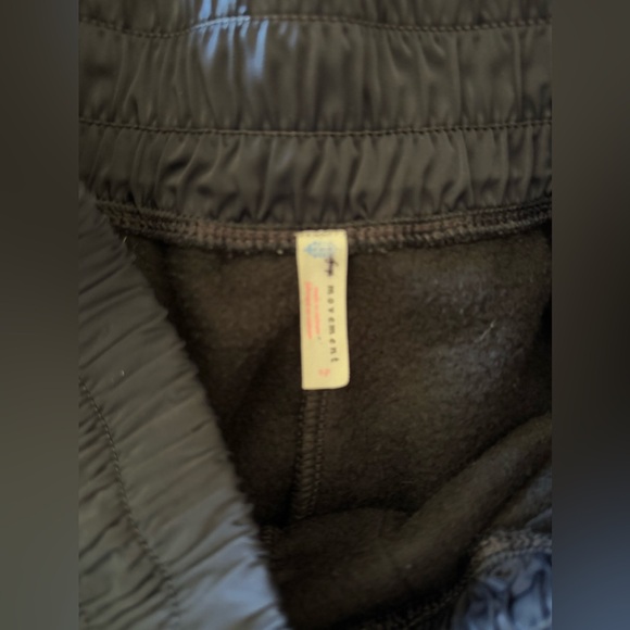 Free People Movement Black Fleece Joggers size s/p - Picture 6 of 6